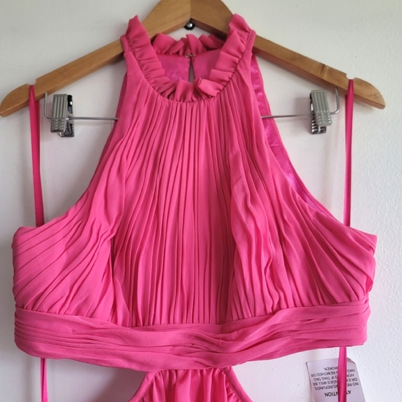 Ieena for Mac Duggal,  Tiered Ruffle Pleated High Neck Gown, HotPink, Size 6,NWT - Picture 8 of 16